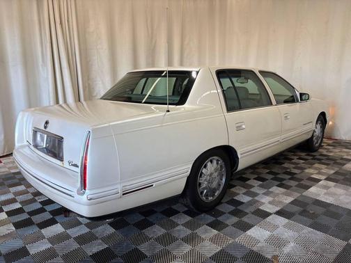 1999 Cadillac DeVille Concours