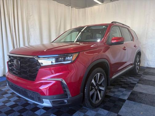 2025 Honda Pilot Touring 8-Passenger