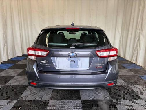 Ice Silver Metallic 2017 Subaru Impreza 2.0i Sport