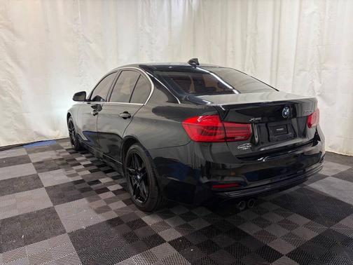 Black Sapphire Metallic 2018 BMW 330 xDrive