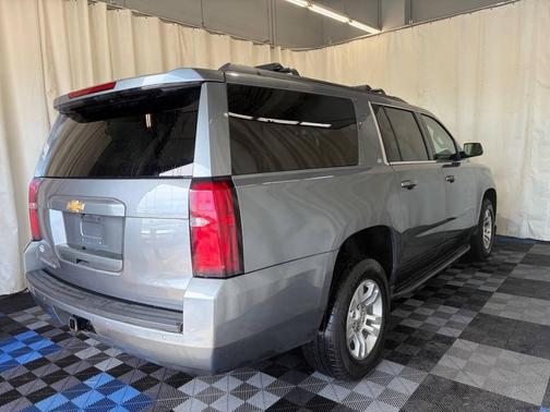 Shadow Gray Metallic 2020 Chevrolet Suburban LT