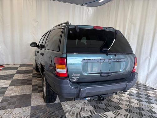 2004 Jeep Grand Cherokee Laredo
