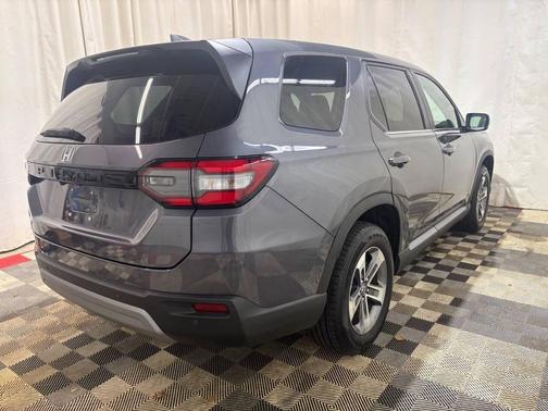 2025 Honda Pilot EX L AWD 4dr SUV