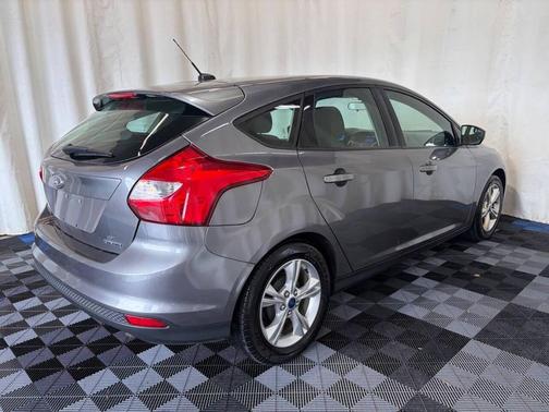 Sterling Gray Metallic 2013 Ford Focus SE