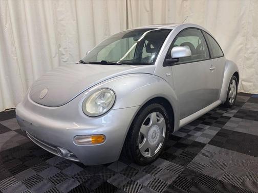 Silver 2000 Volkswagen New Beetle GLS
