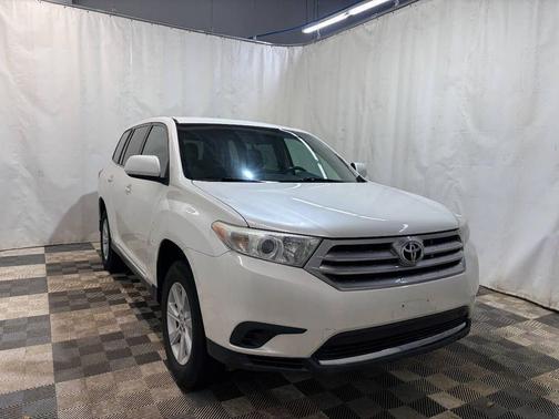 2013 Toyota Highlander SE