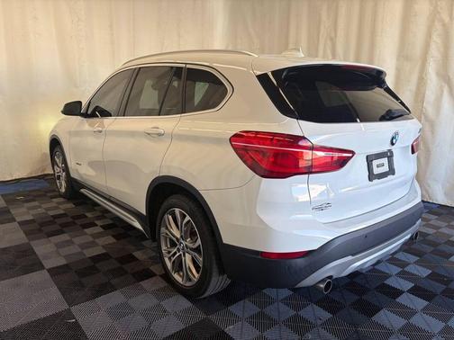 Mineral White Metallic 2017 BMW X1 xDrive 28i