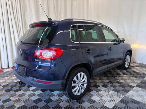 2011 Volkswagen Tiguan SE