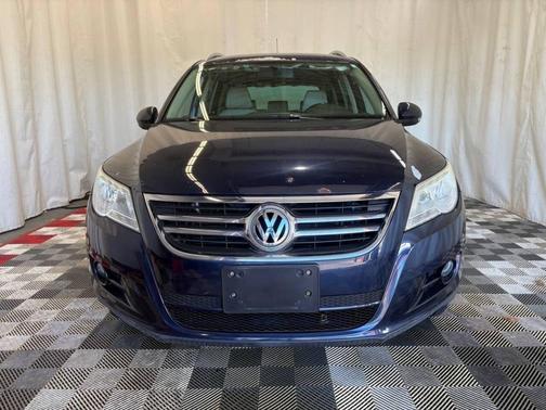 2011 Volkswagen Tiguan SE