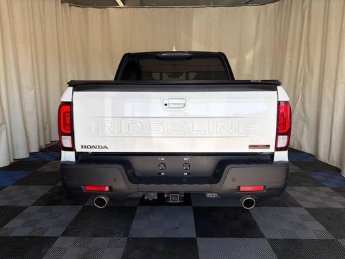 Platinum White Pearl 2025 Honda Ridgeline TrailSport