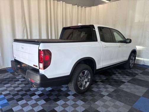 Platinum White Pearl 2025 Honda Ridgeline TrailSport