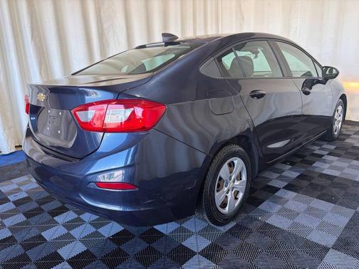 Mosaic Black Metallic 2016 Chevrolet Cruze LS Auto