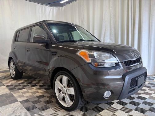 2010 Kia Soul +