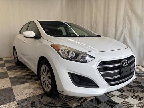 2016 Hyundai Elantra GT Base