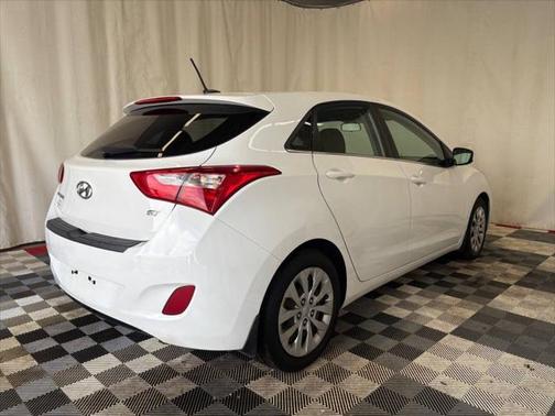 2016 Hyundai Elantra GT Base