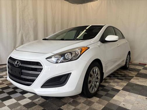 2016 Hyundai Elantra GT Base