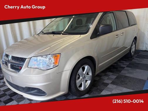 Sandstone Coat 2013 Dodge Grand Caravan SE