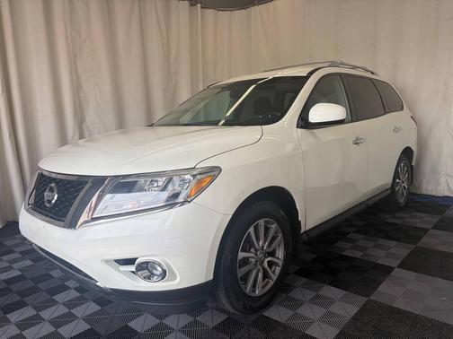 2016 Nissan Pathfinder SV