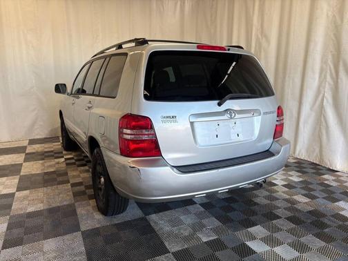2003 Toyota Highlander Base