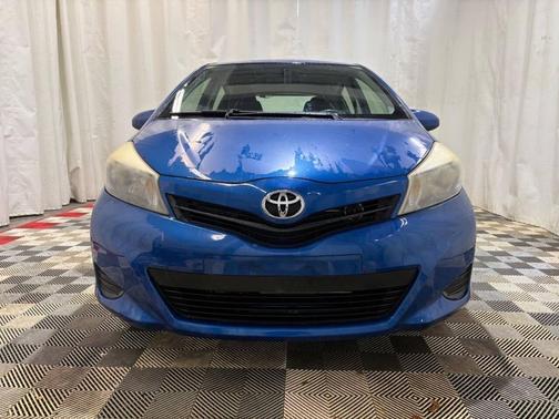 2012 Toyota Yaris LE