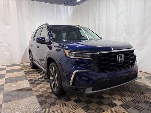 2024 Honda Pilot Touring 8-Passenger