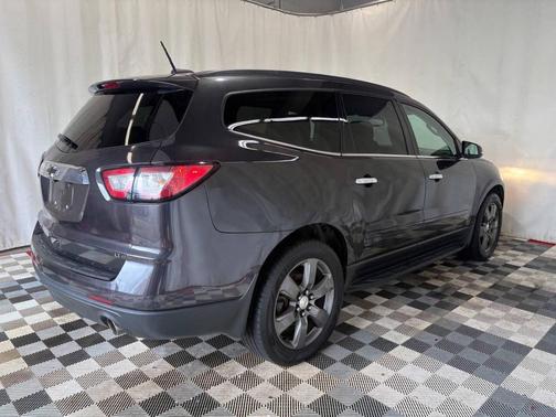 2017 Chevrolet Traverse 2LT
