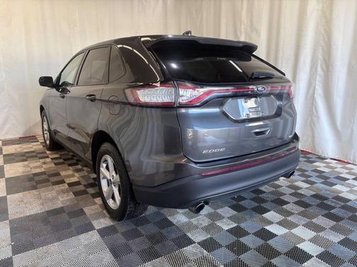2018 Ford Edge SE