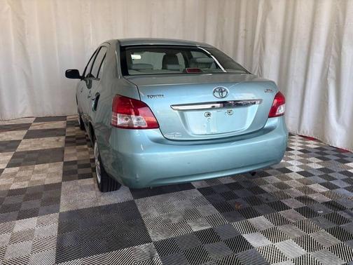2009 Toyota Yaris S
