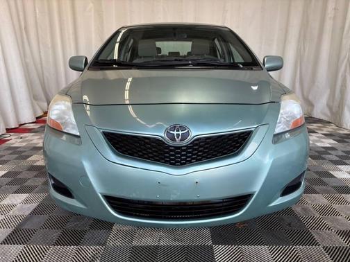 2009 Toyota Yaris S
