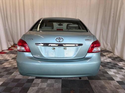 2009 Toyota Yaris S