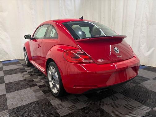 2016 Volkswagen Beetle 1.8T SEL