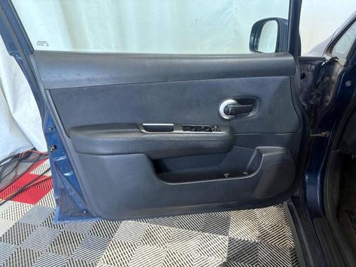 2007 Nissan Versa S