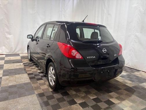 2012 Nissan Versa 1.8 S