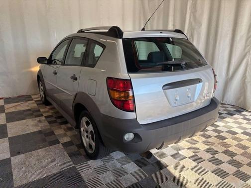 2006 Pontiac Vibe Base