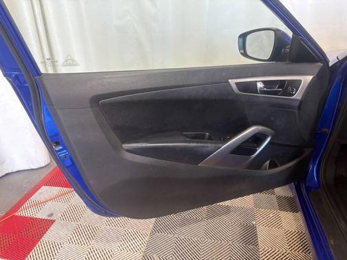 2012 Hyundai Veloster Base