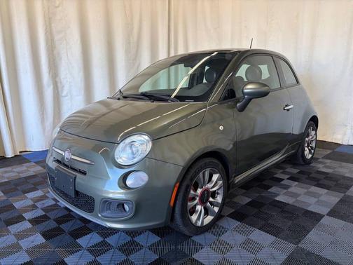 Verde Oliva 2014 FIAT 500 Sport
