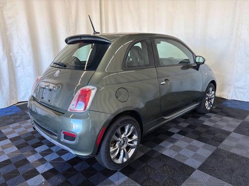 Verde Oliva 2014 FIAT 500 Sport