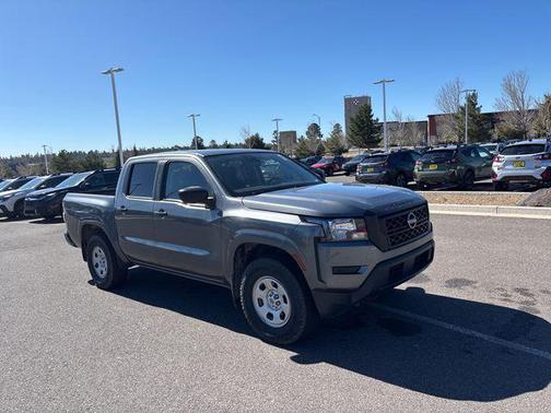 2022 Nissan Frontier S