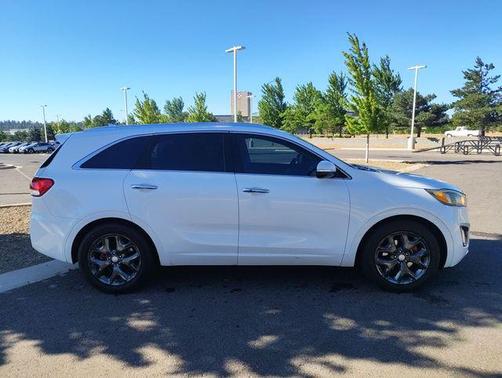 Snow White Pearl 2016 Kia Sorento SX