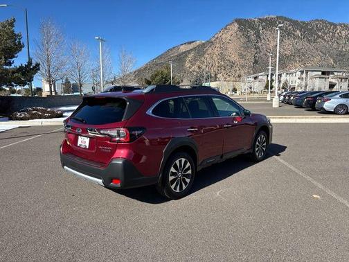 2023 Subaru Outback Touring
