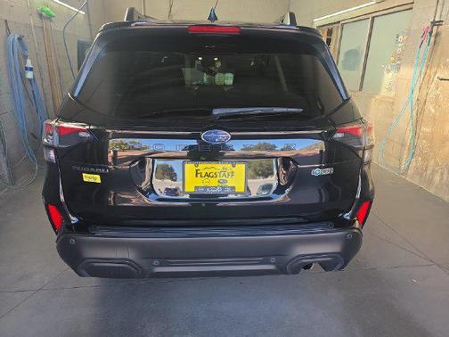 Crystal Black Silica 2025 Subaru Forester Limited