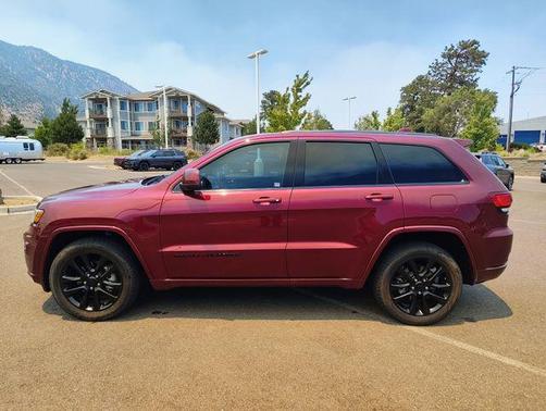 Velvet Red Pearlcoat 2020 Jeep Grand Cherokee Altitude