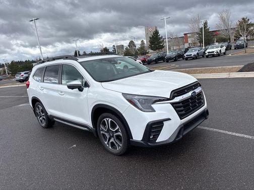 Crystal White Pearl 2023 Subaru Ascent Limited 8-Passenger