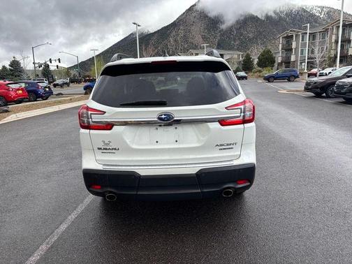 Crystal White Pearl 2023 Subaru Ascent Limited 8-Passenger