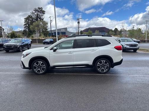 Crystal White Pearl 2023 Subaru Ascent Limited 8-Passenger
