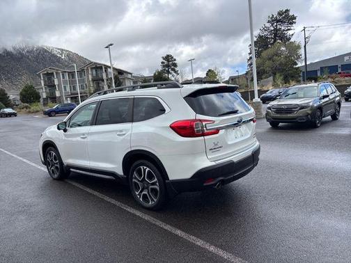 Crystal White Pearl 2023 Subaru Ascent Limited 8-Passenger