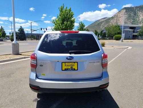 Ice Silver Metallic 2015 Subaru Forester 2.5i