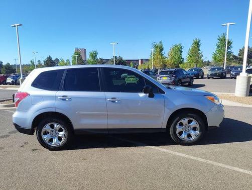 Ice Silver Metallic 2015 Subaru Forester 2.5i