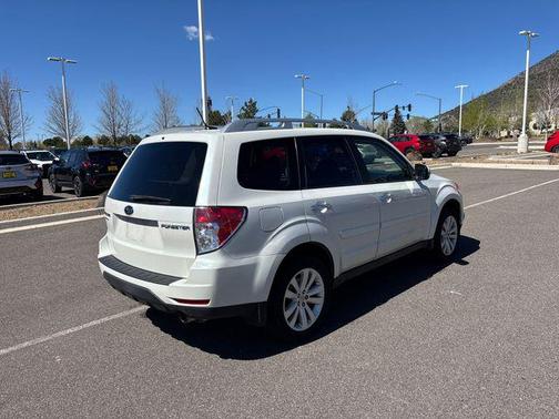 Satin White Pearl 2011 Subaru Forester 2.5 X