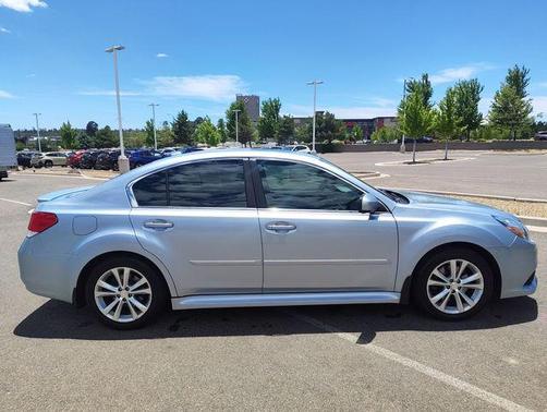 Ice Silver Metallic 2014 Subaru Legacy Limited